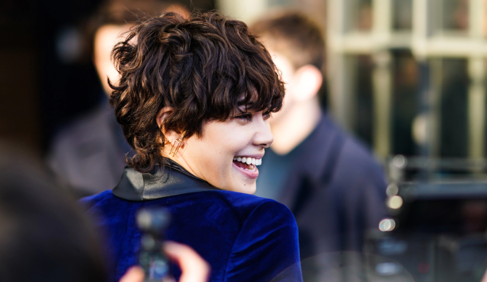 El 'bixie curly': una opción fresca y práctica para cabello rizado