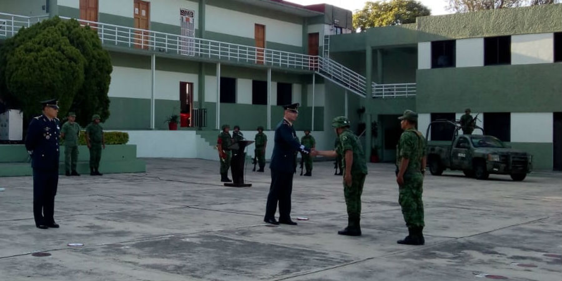 Toma protesta nuevo mando en el 21 batallón de Infantería