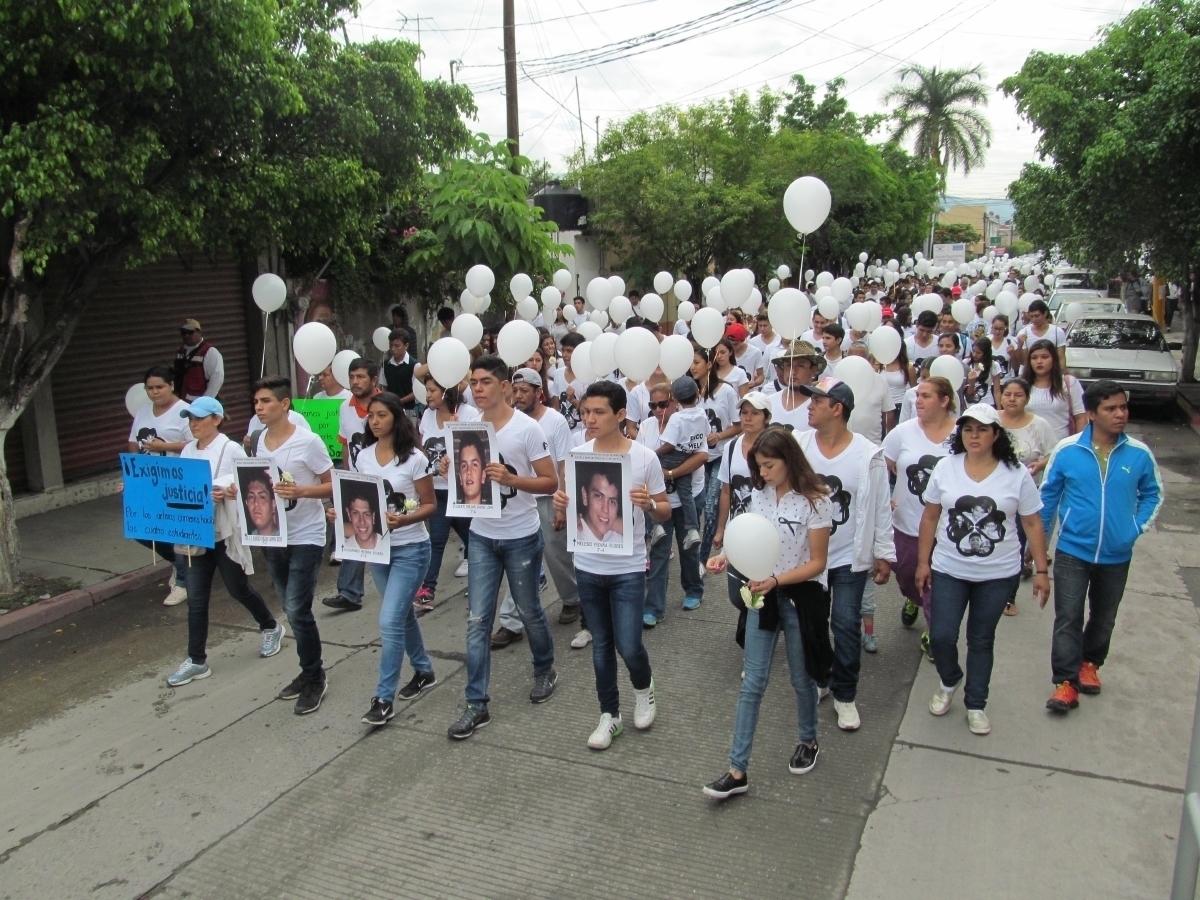 Miles marcharon ayer en Jojutla