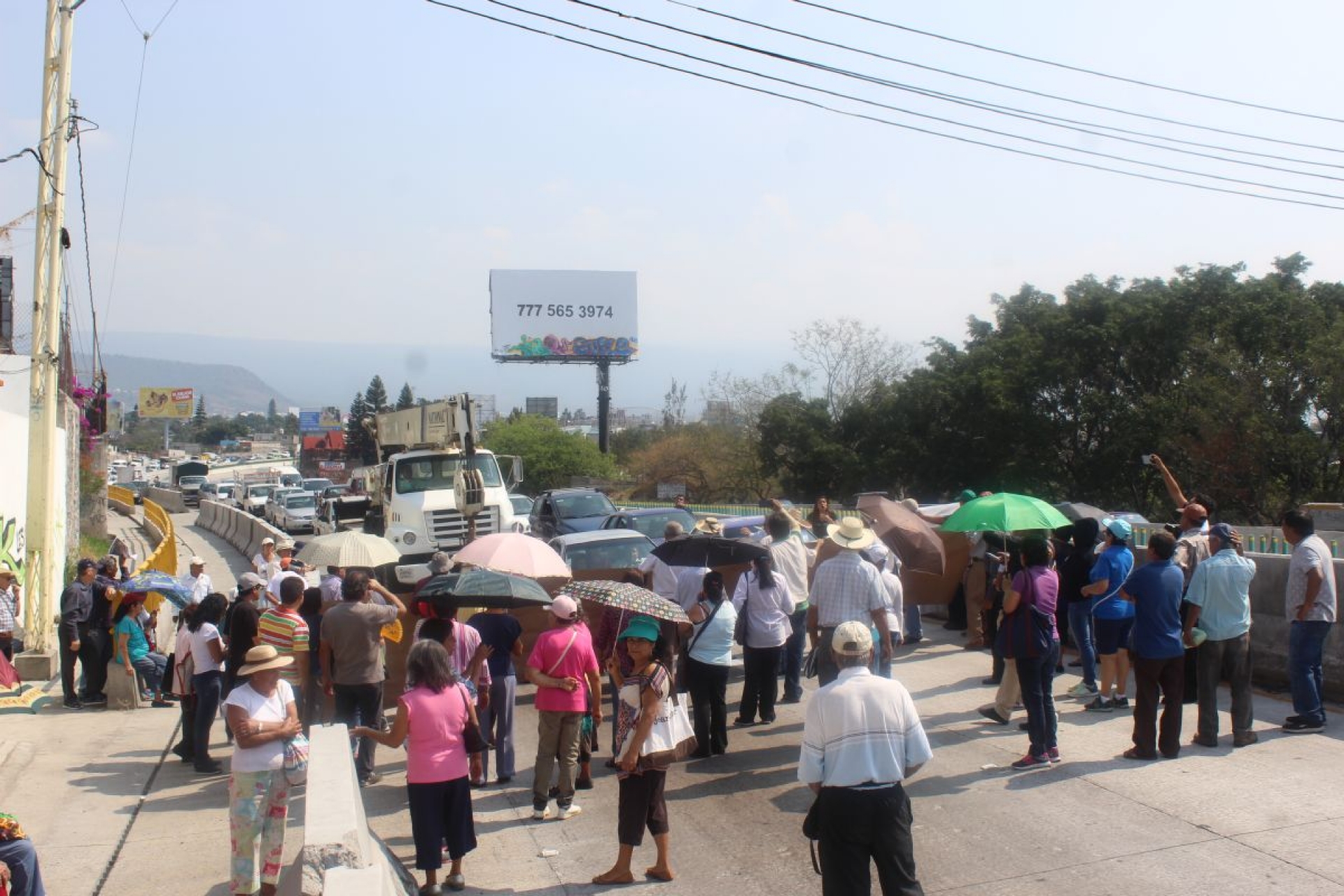 Sólo con bloqueo al Paso Exprés la SCT hizo caso a vecinos