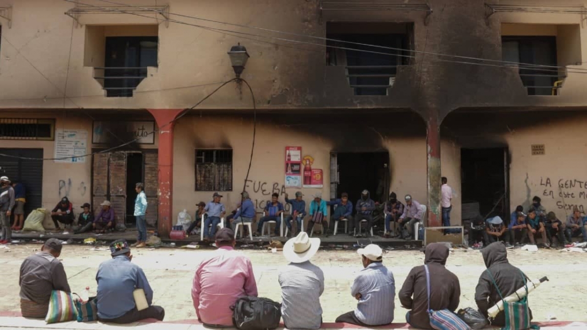 Autodefensas "El Machete" toman control del ayuntamiento en Chiapas