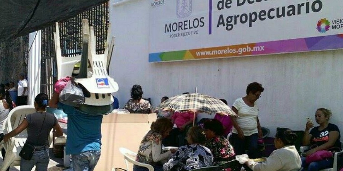 Toman campesinos oficinas de Sedagro y bloquean avenida; reclaman recursos económicos