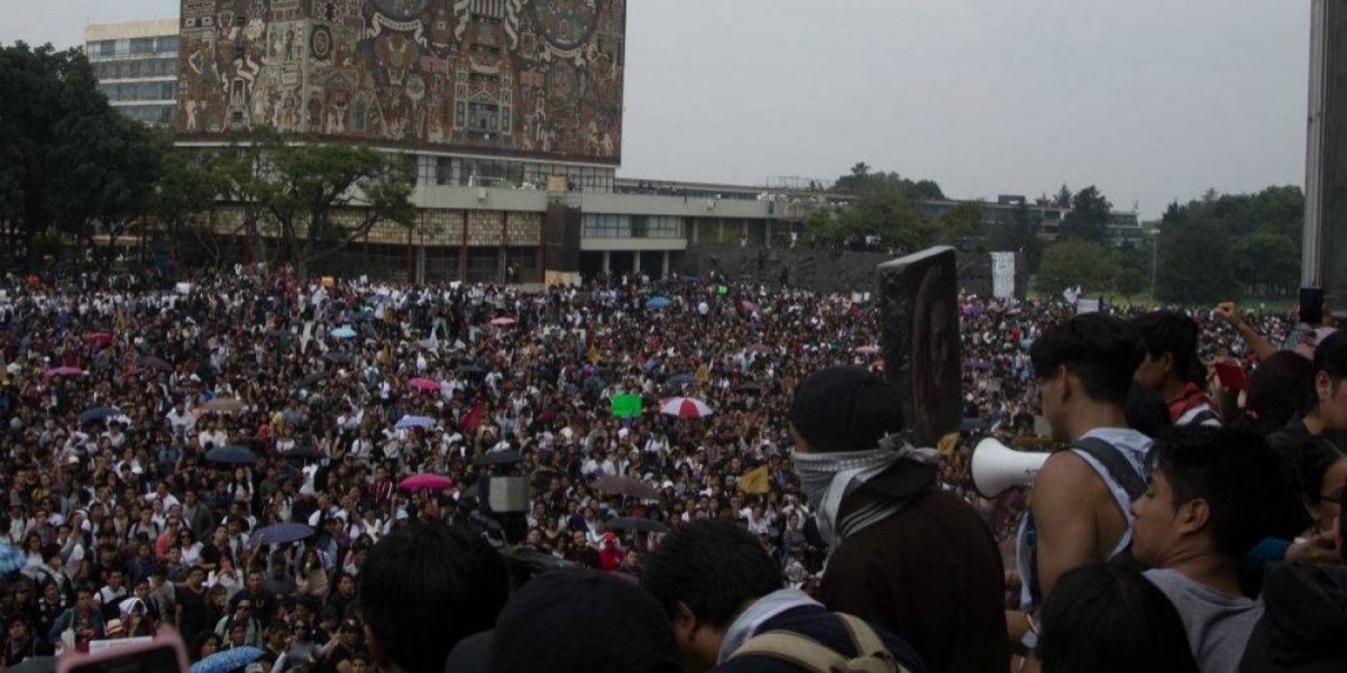 ¿Qué es la marcha del silencio que conmemoró este jueves?