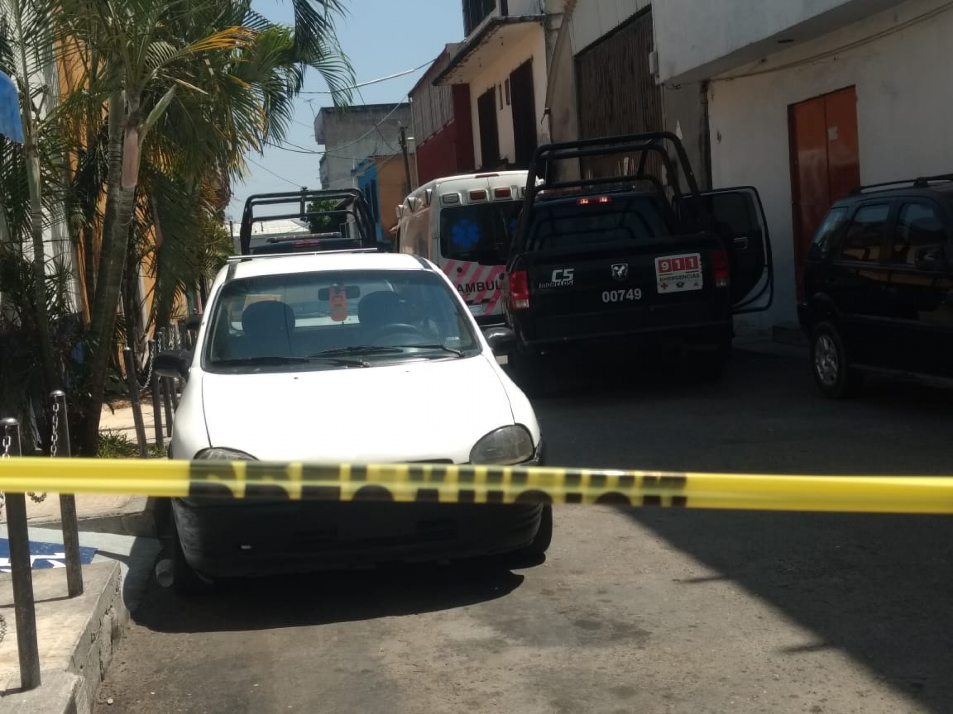 Fallece una mujer indigente en la vía pública, en Tejalpa