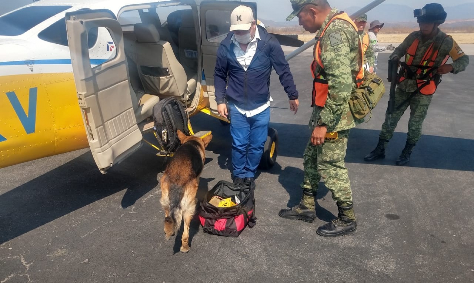 Refuerza Sedena prevención por coronavirus Covid-19 en aeropuerto Mariano Matamoros