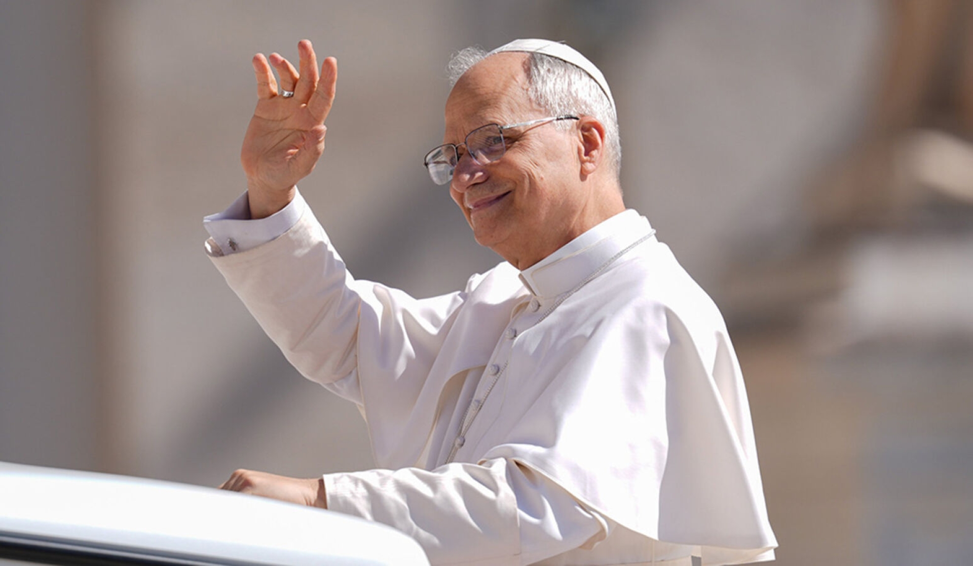Papa León XIV envía tres camiones de ayuda humanitaria a Ucrania