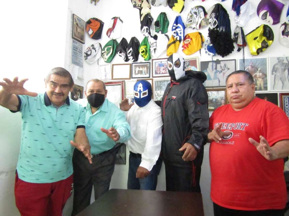Se reencuentran luchadores distinguidos de la época dorada de la arena Isabel