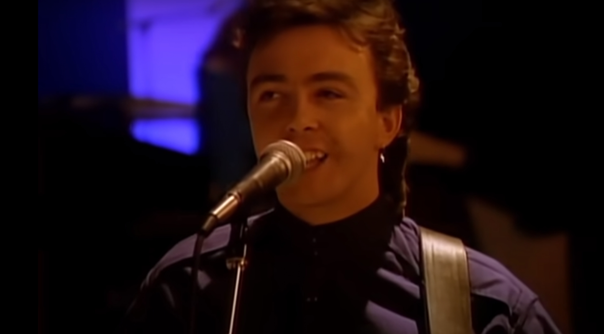 Fallece a los 62 años Tony Lewis, cantante del grupo 'The Outfield'