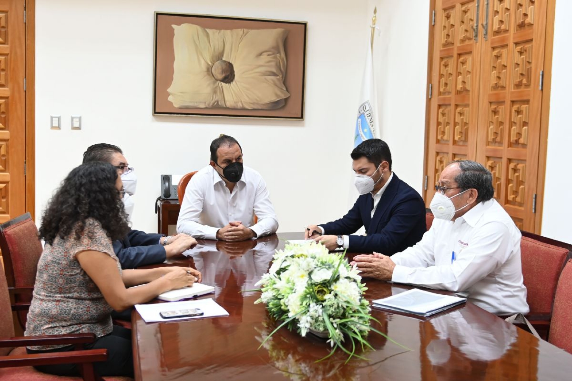 Recibe Cuauhtémoc Blanco a titular de Centro SCT Morelos