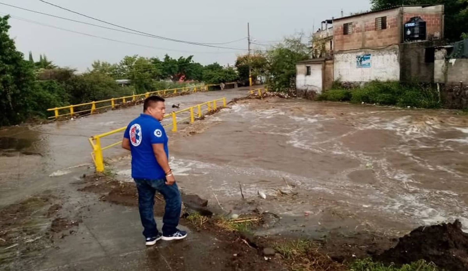 Por constantes lluvias, llaman a extremar precauciones en el poniente