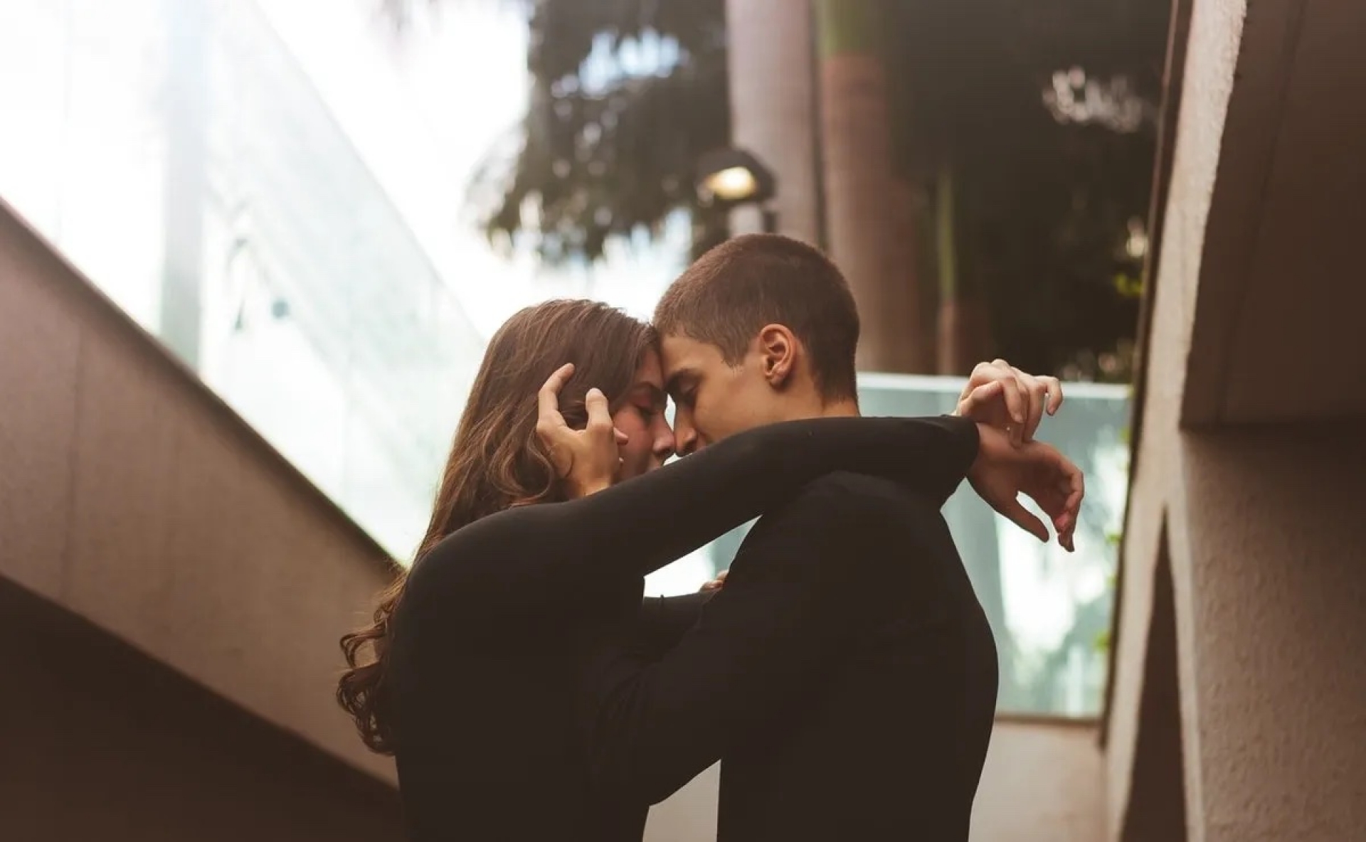 La culpa no es del tercero, nadie se mete en una relación si no la dejan entrar