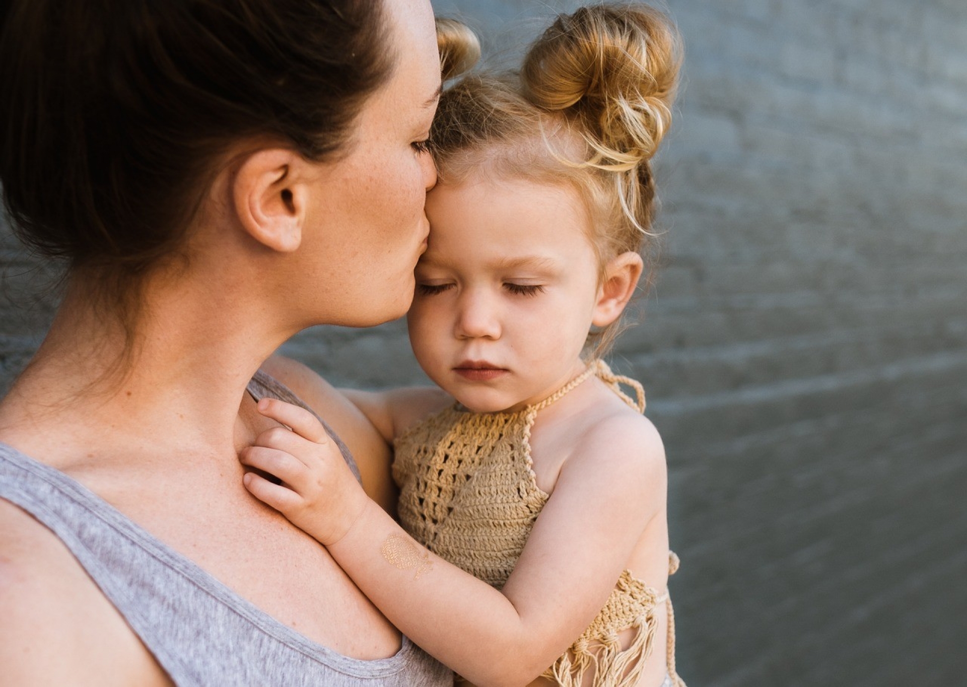 Tener hijos envejece las células de las madres hasta 11 años, pero lo compensa en felicidad