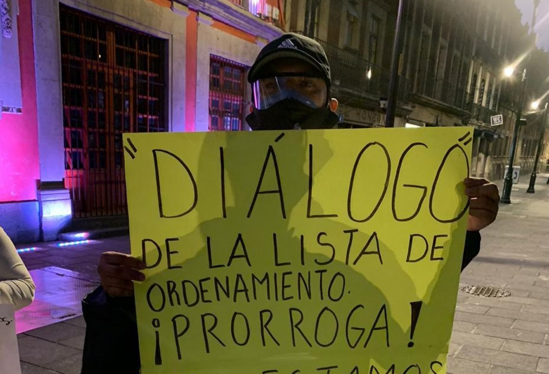 Docentes del grupo 'A' de admisión a la educación básica se manifestaron en Cuernavaca