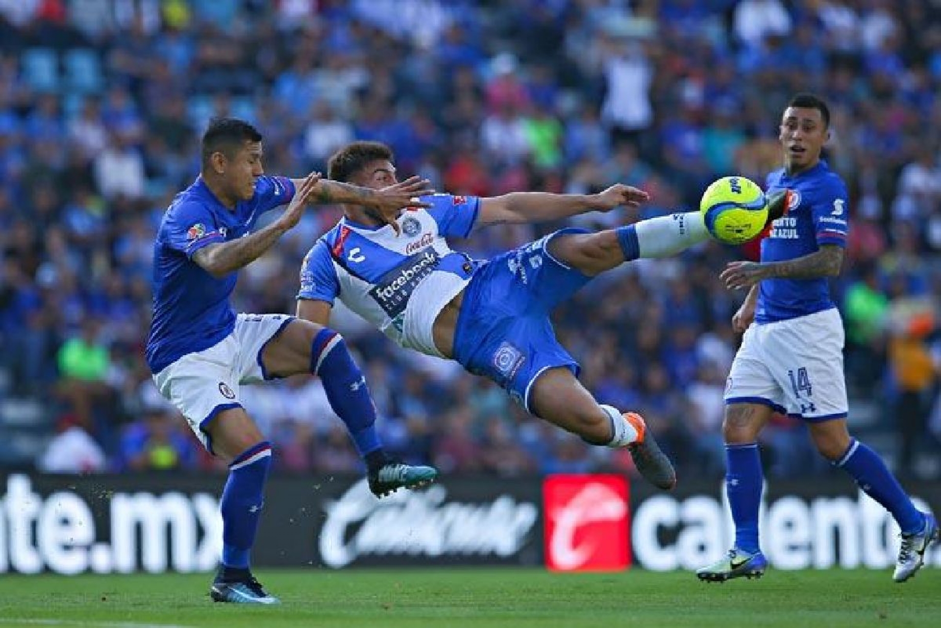 Cruz Azul continúa sin ganar en casa