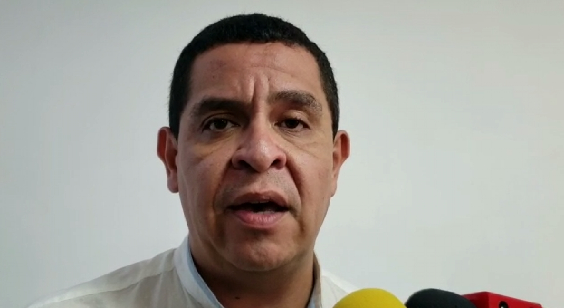 Alcaldes reclaman a diputados locales la eliminación del impuesto adicional