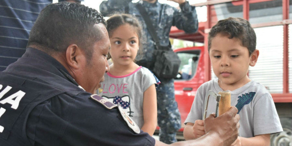 Refuerza PF acciones de solidaridad con los damnificados por los sismos