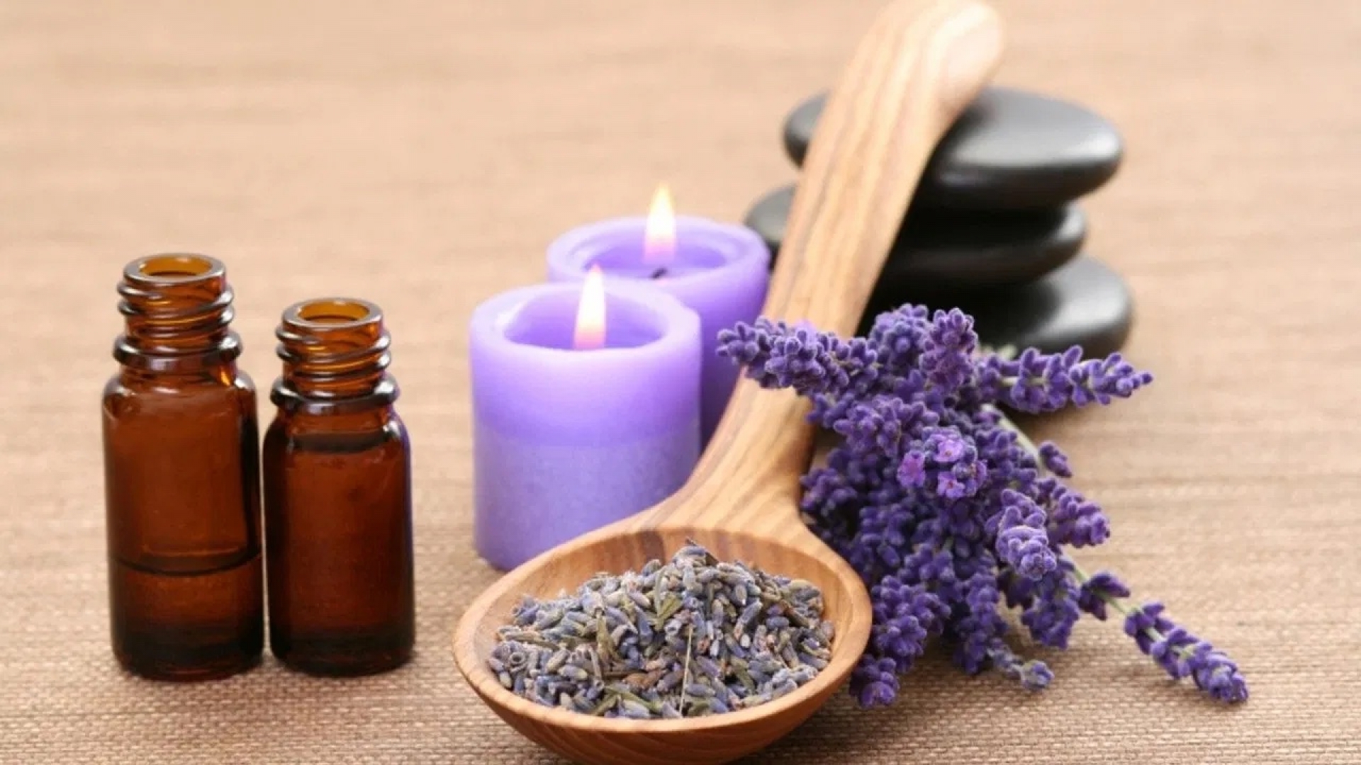 Aprende a hacer velas de lavanda para que tu hogar siempre huela rico