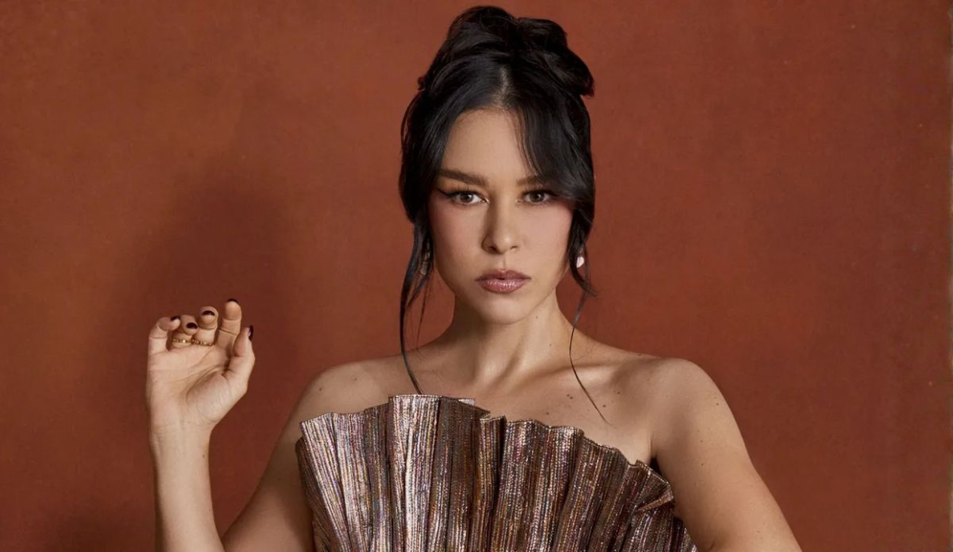 Denisse Guerrero refuerza su carrera como solista con 'Murió La Fantasía'