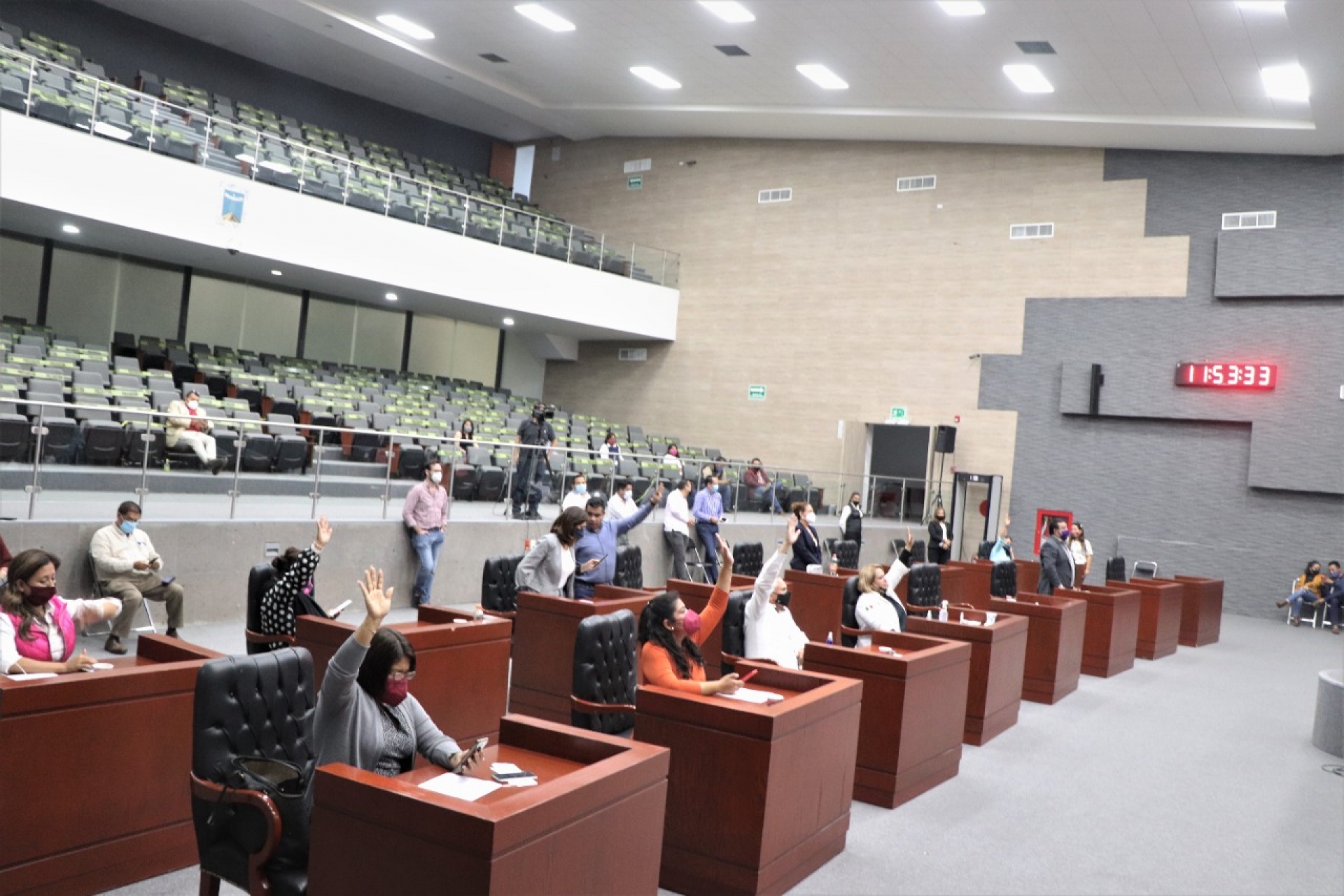 Avalan diputados modificaciones en la integración de diversas comisiones