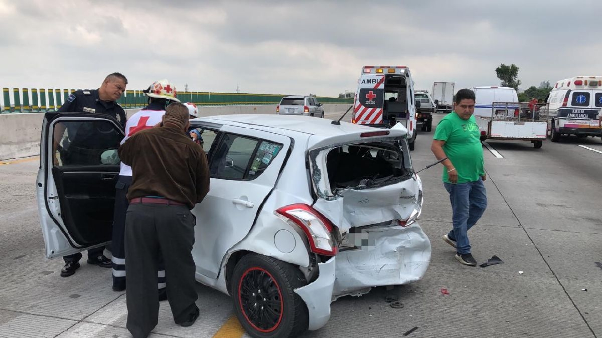 Choque en el Paso Exprés deja un lesionado