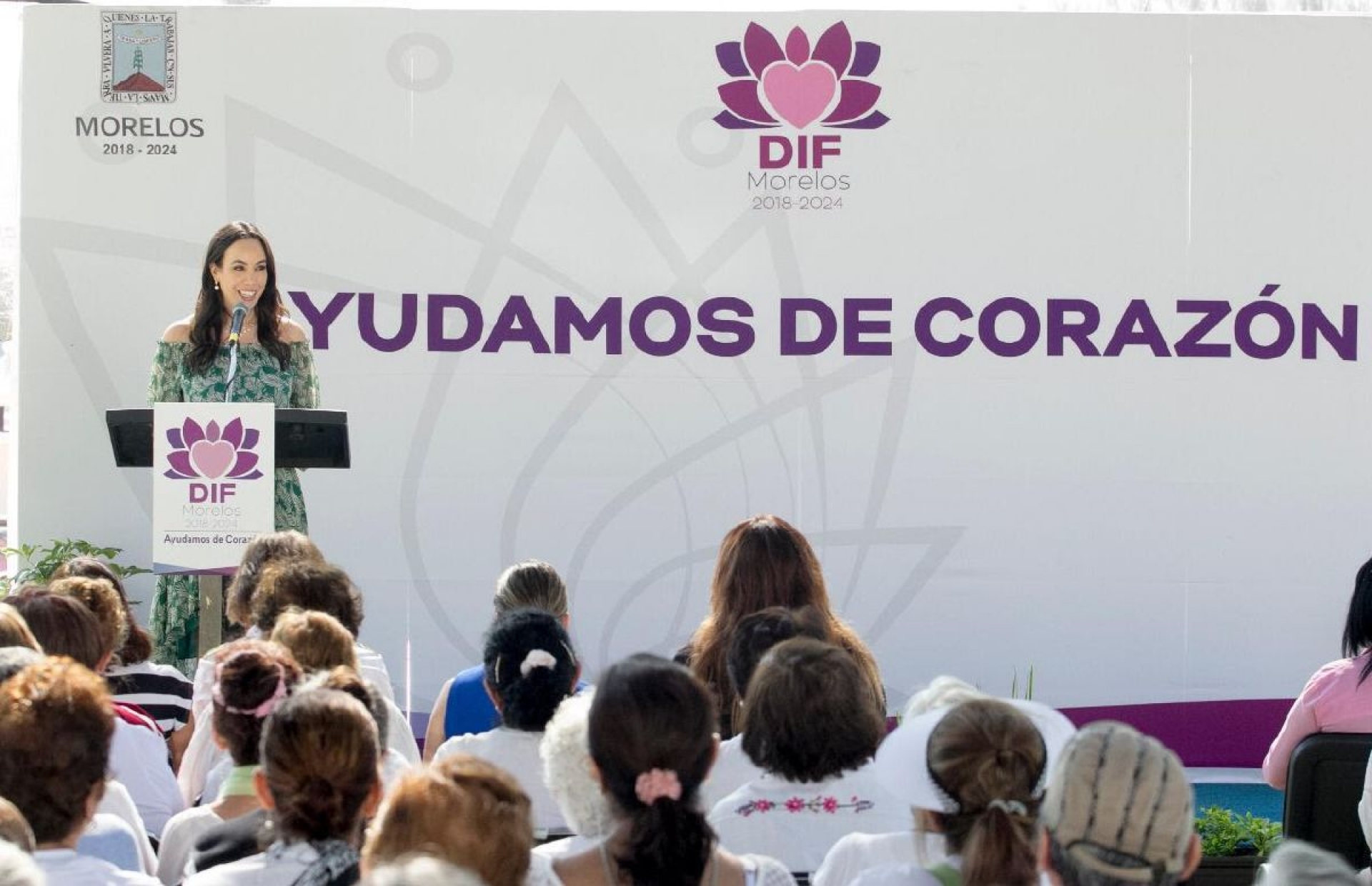 Fomenta Natalia Rezende bienestar de los adultos mayores en Morelos