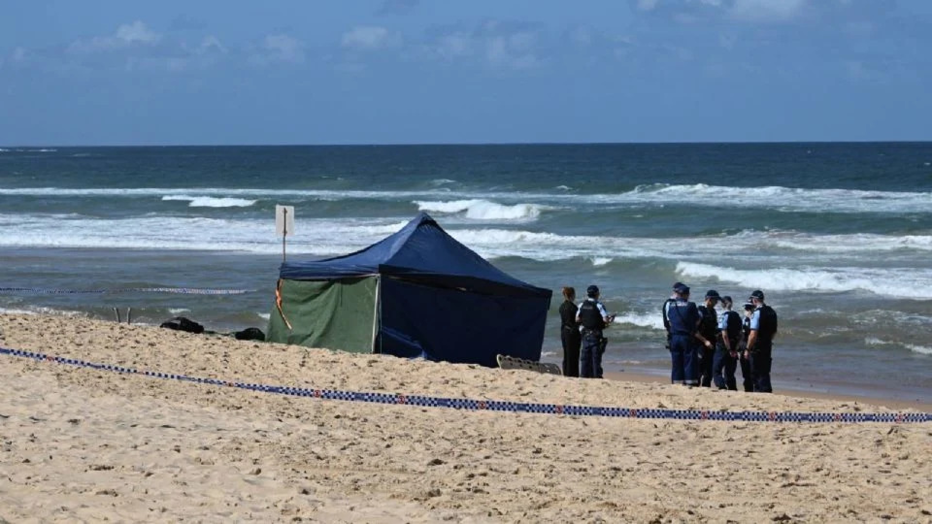 Ataque de tiburón deja a menor en estado crítico en Sídney