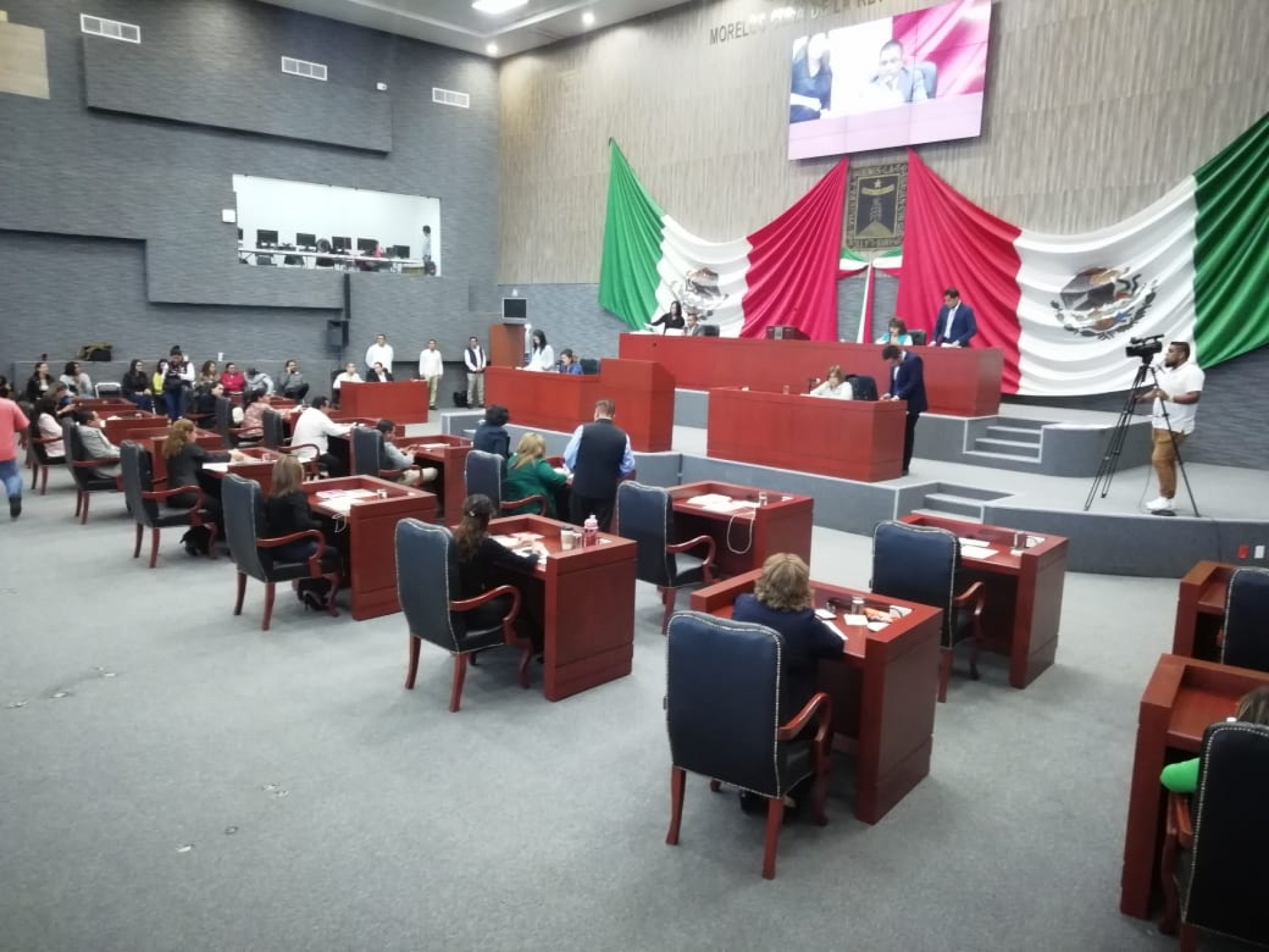 Aprueban creación de ley de seguridad privada y sobre regulación de uso de TIC