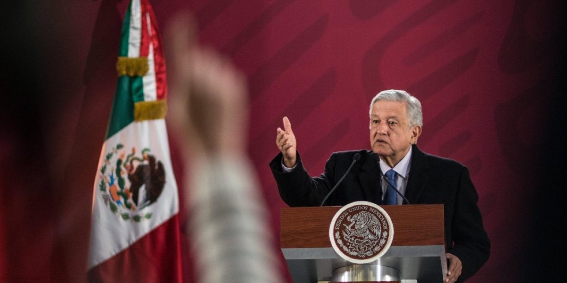 Vigilancia en ductos de Pemex será permanente: AMLO