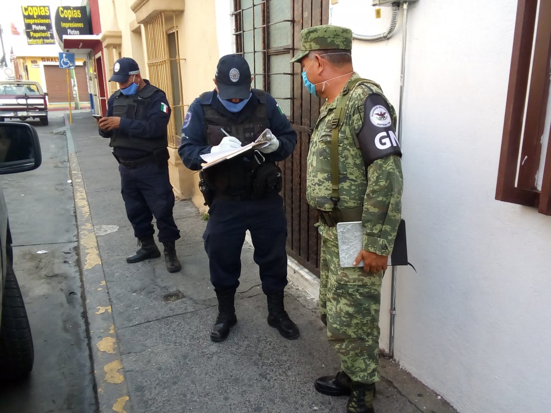 Vigilan en Cuautla cumplimiento de cierre de comercios no esenciales