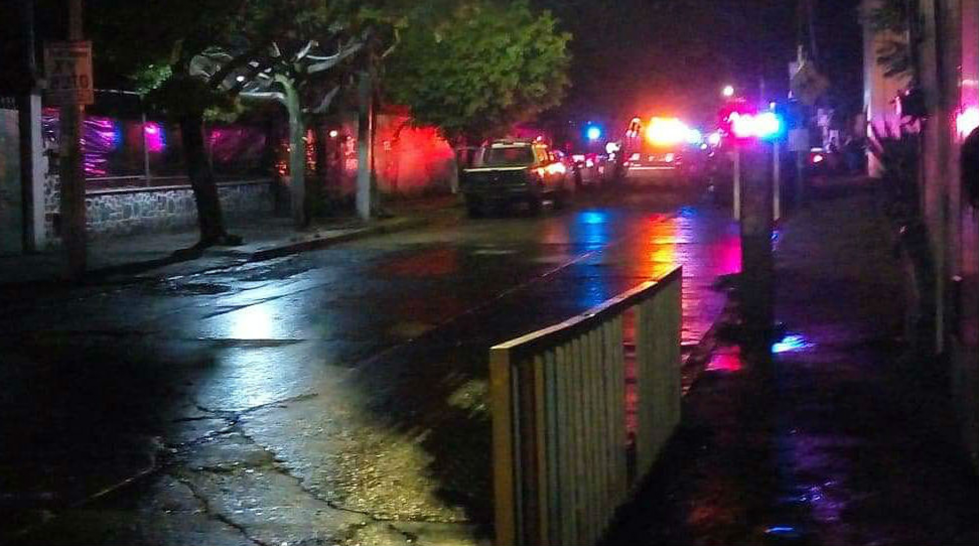 Detienen agentes de la Policía Vial a dos presuntos asaltantes, en Cuernavaca