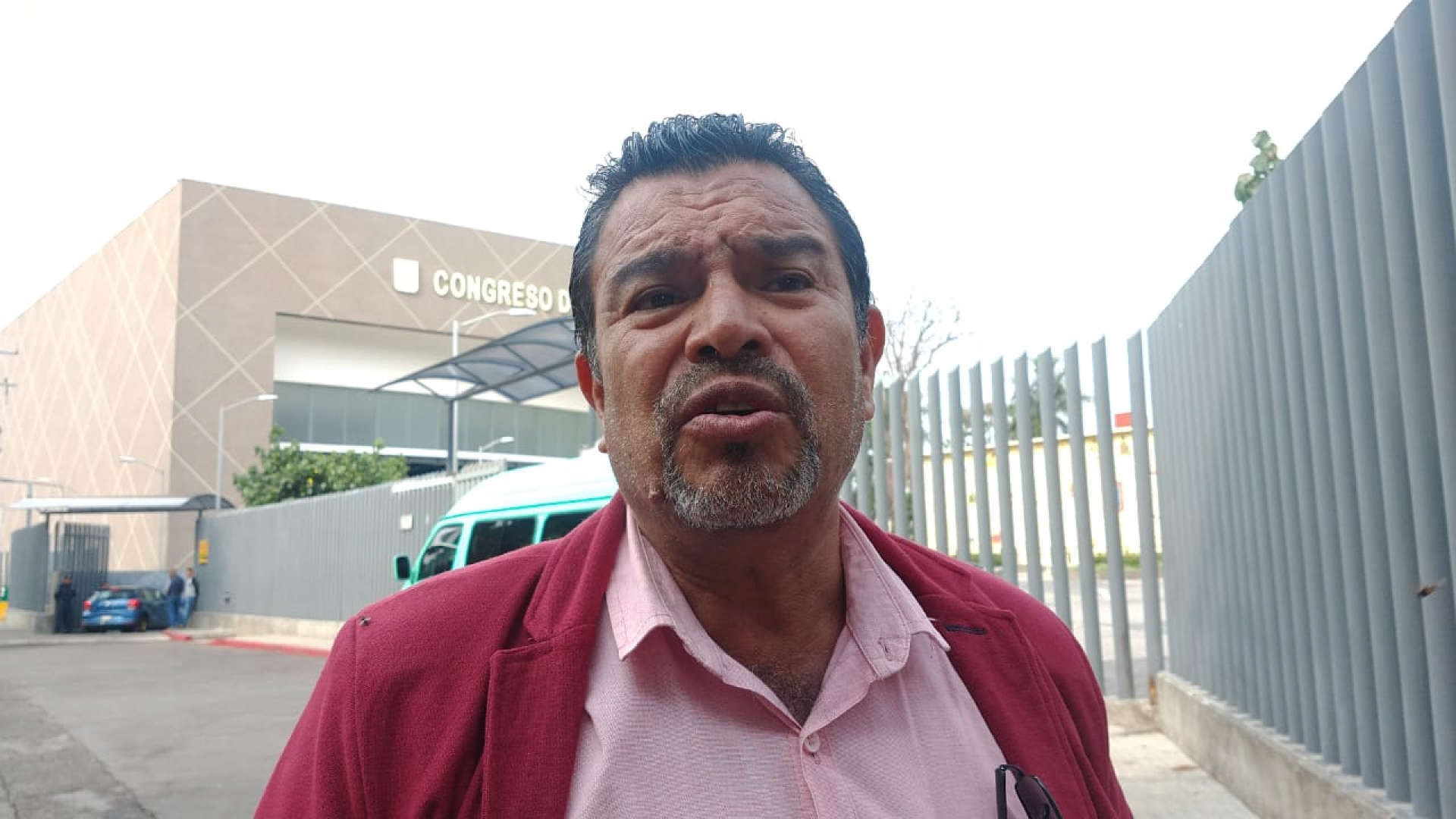 Acuden transportistas de la zona oriente al Congreso