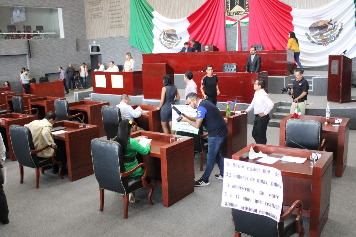 Busca el G-15 amarrar otro año el control de la Junta Política