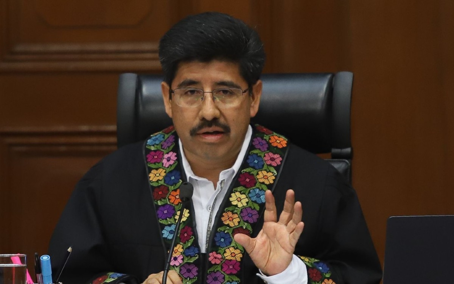 Hugo Aguilar tiene plantilla de 103 empleados; reducirá a 84