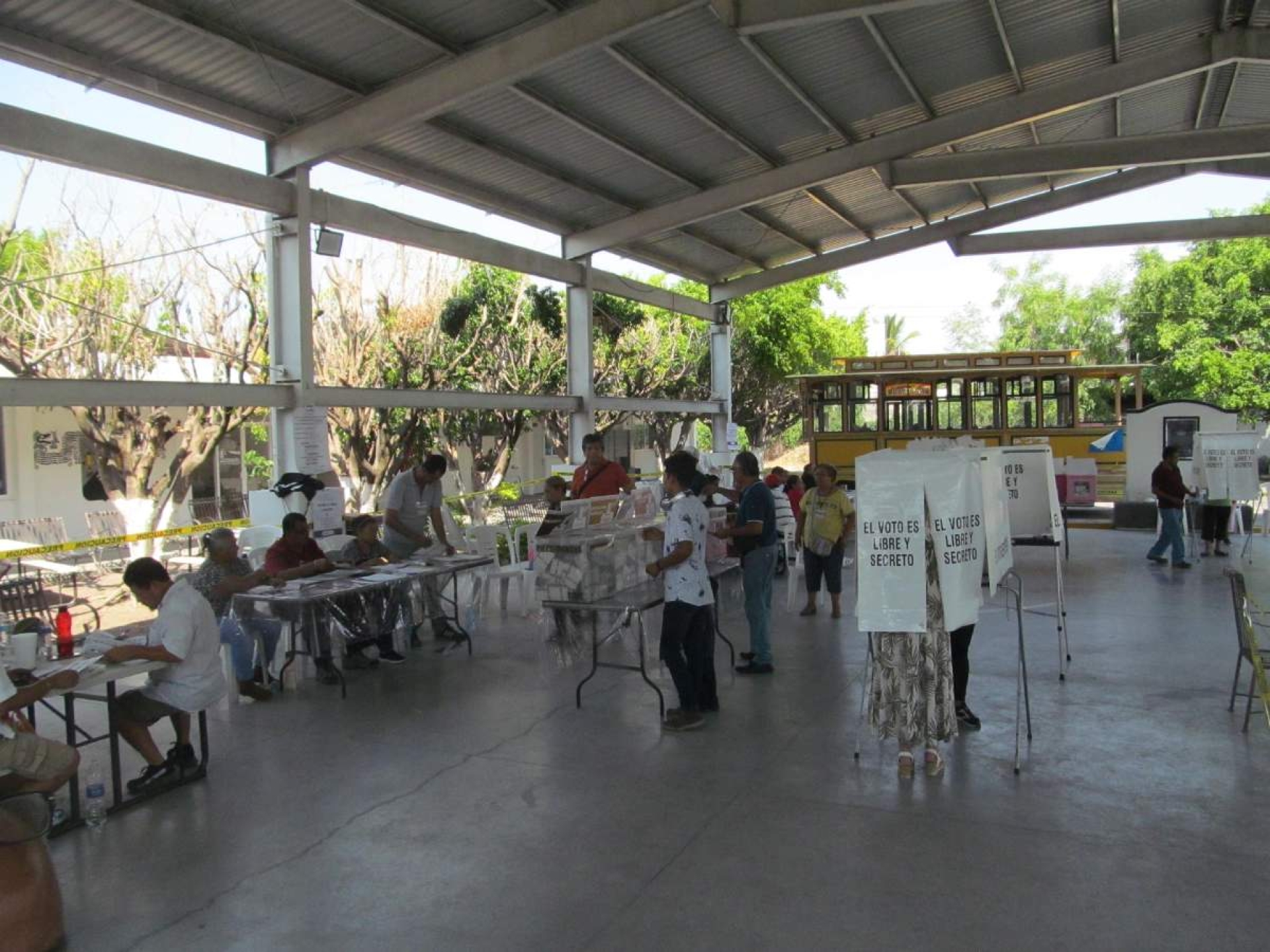 Copiosas y en calma, las elecciones en la región sur
