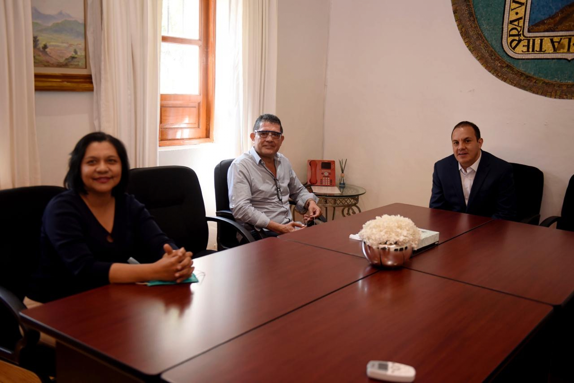 Acepta el gobernador Cuauhtémoc Blanco renuncia de dos secretarios de despacho