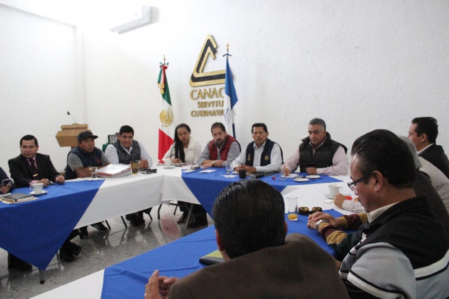 Comerciantes exigen frenar el ambulantaje