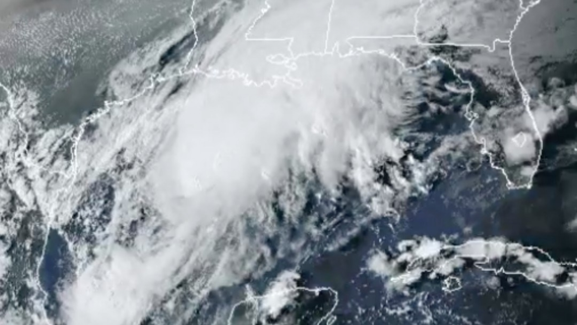 Tormenta tropical ‘Beta’ provoca alerta de huracán en la costa de Texas