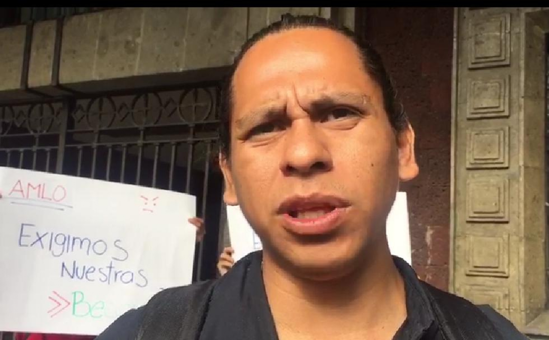 Demandan entrega de becas para alumnos de escuelas de zonas marginadas