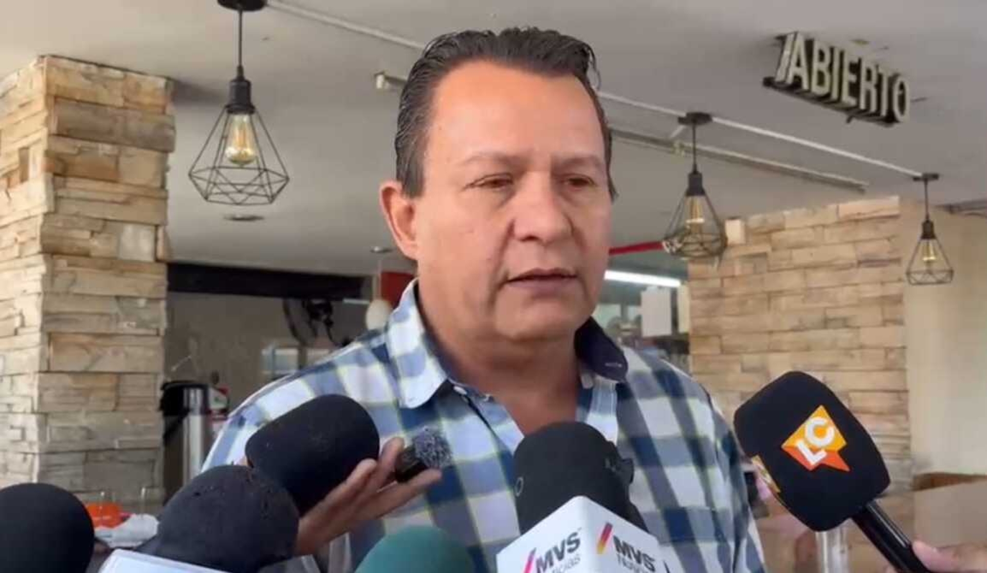 Restauranteros prevén aumento en precios del menú a mediados de año por alza en insumos y combustibles