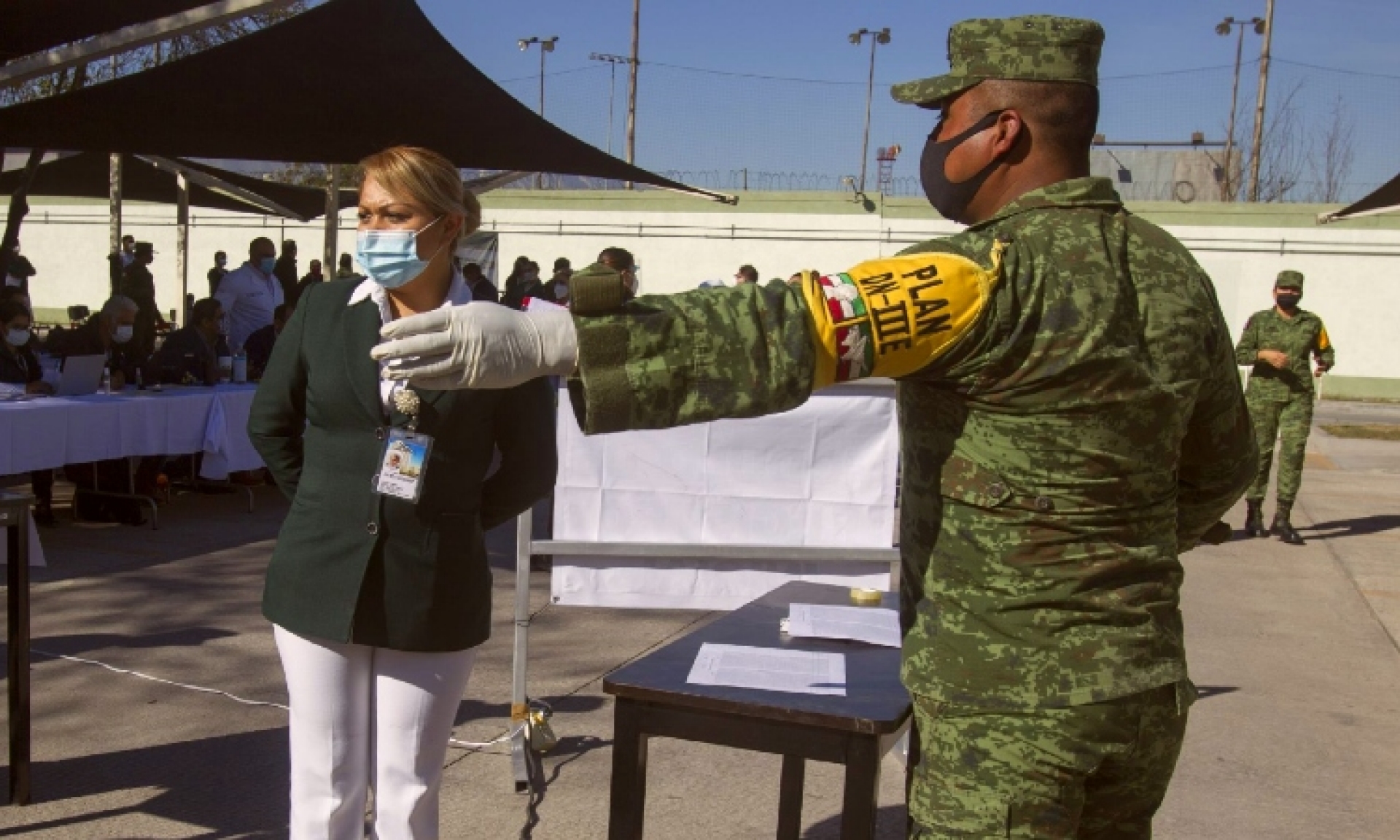 ¡Día histórico! Inicia aplicación de vacunas contra COVID en los estados