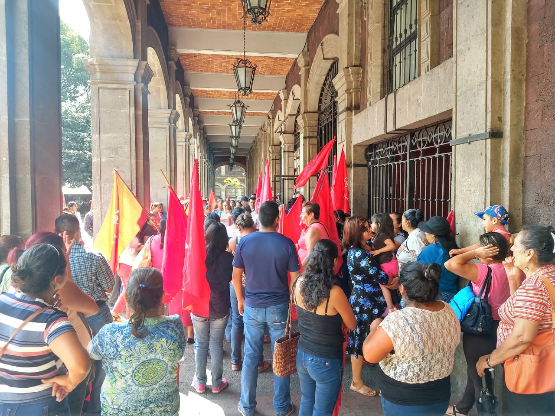 Antorchistas se manifestaron para pedir audiencia