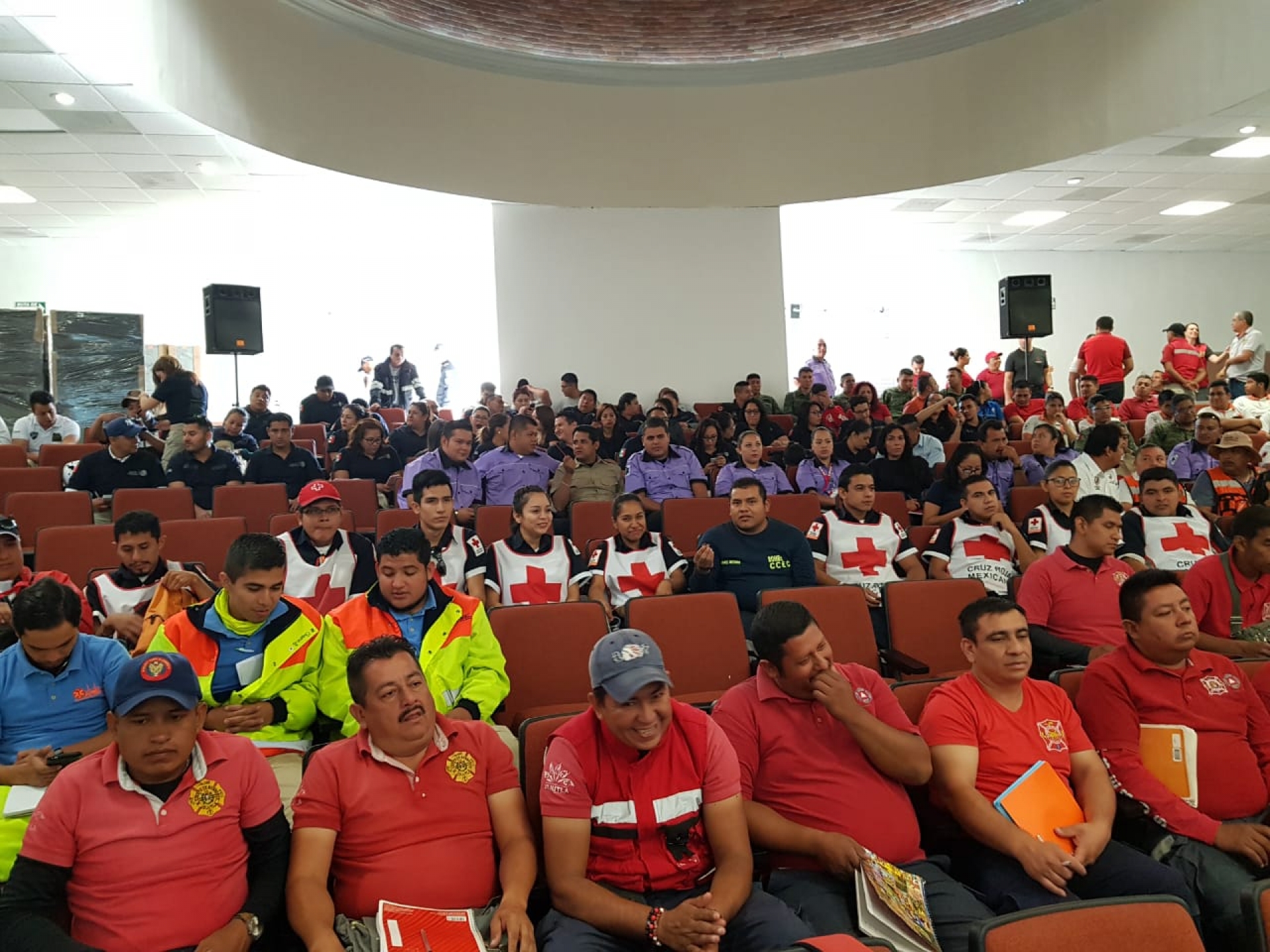 Efectúan curso 'Sistema de comando de incidentes y atención prehospitalaria'