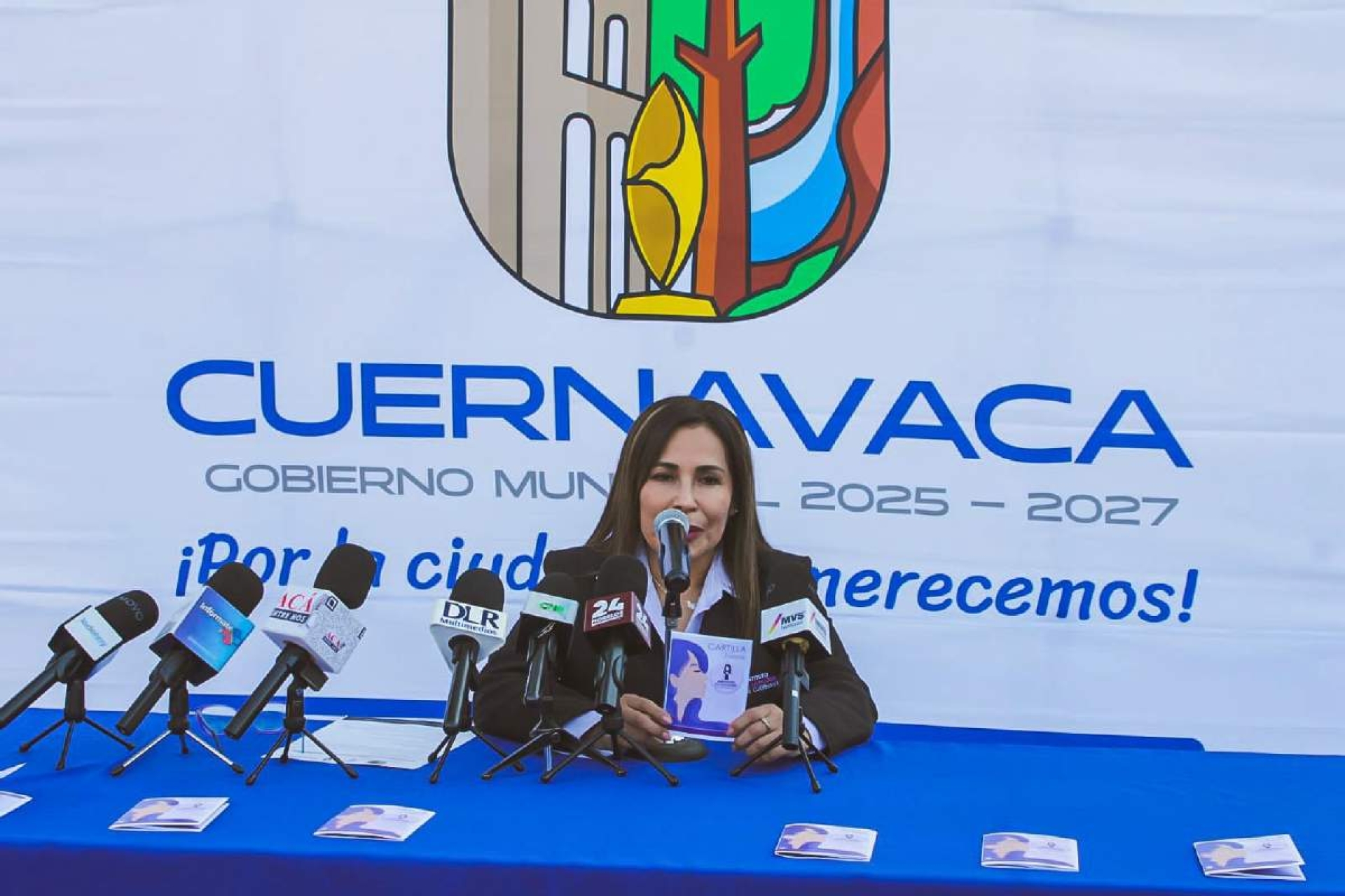 Presentan la Cartilla Violeta para combatir violencia de género