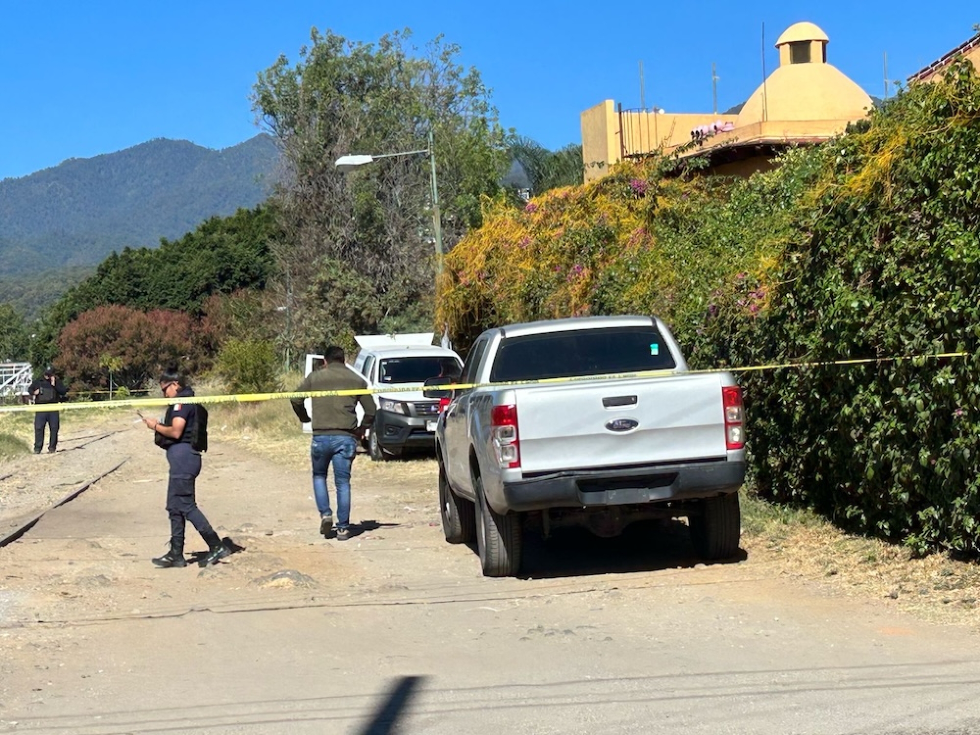 Con huellas de tortura hallan el cadáver de un hombre, en Chamilpa
