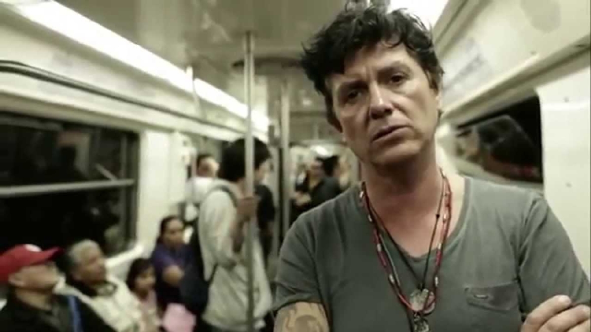 Este día, Saúl Hernández cumple 53 años.