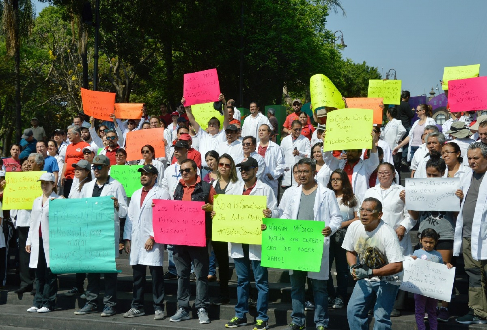 Médicos en protesta