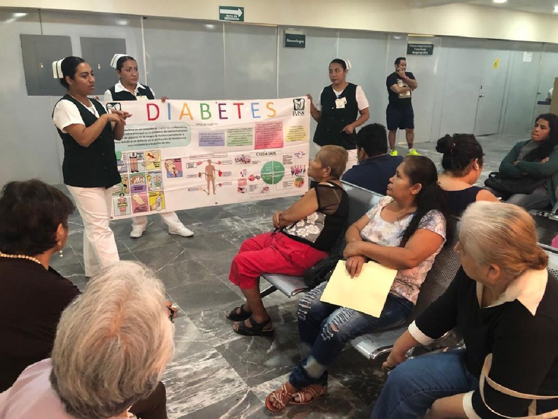 IMSS ofrece pláticas de información para la detección oportuna de distintas enfermedades