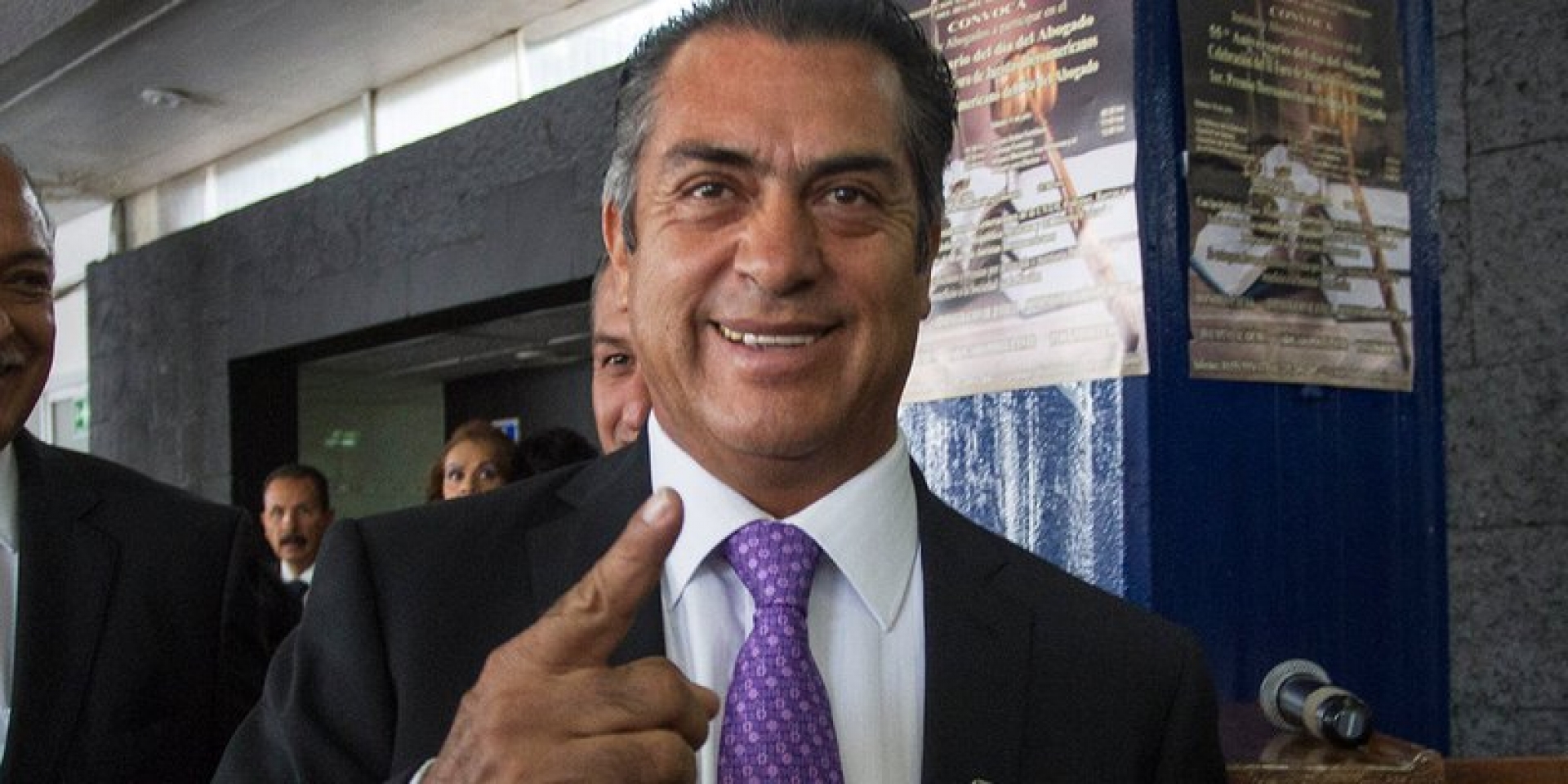 Bronco buscará que AMLO le dé un beso a Anaya en tercer debate