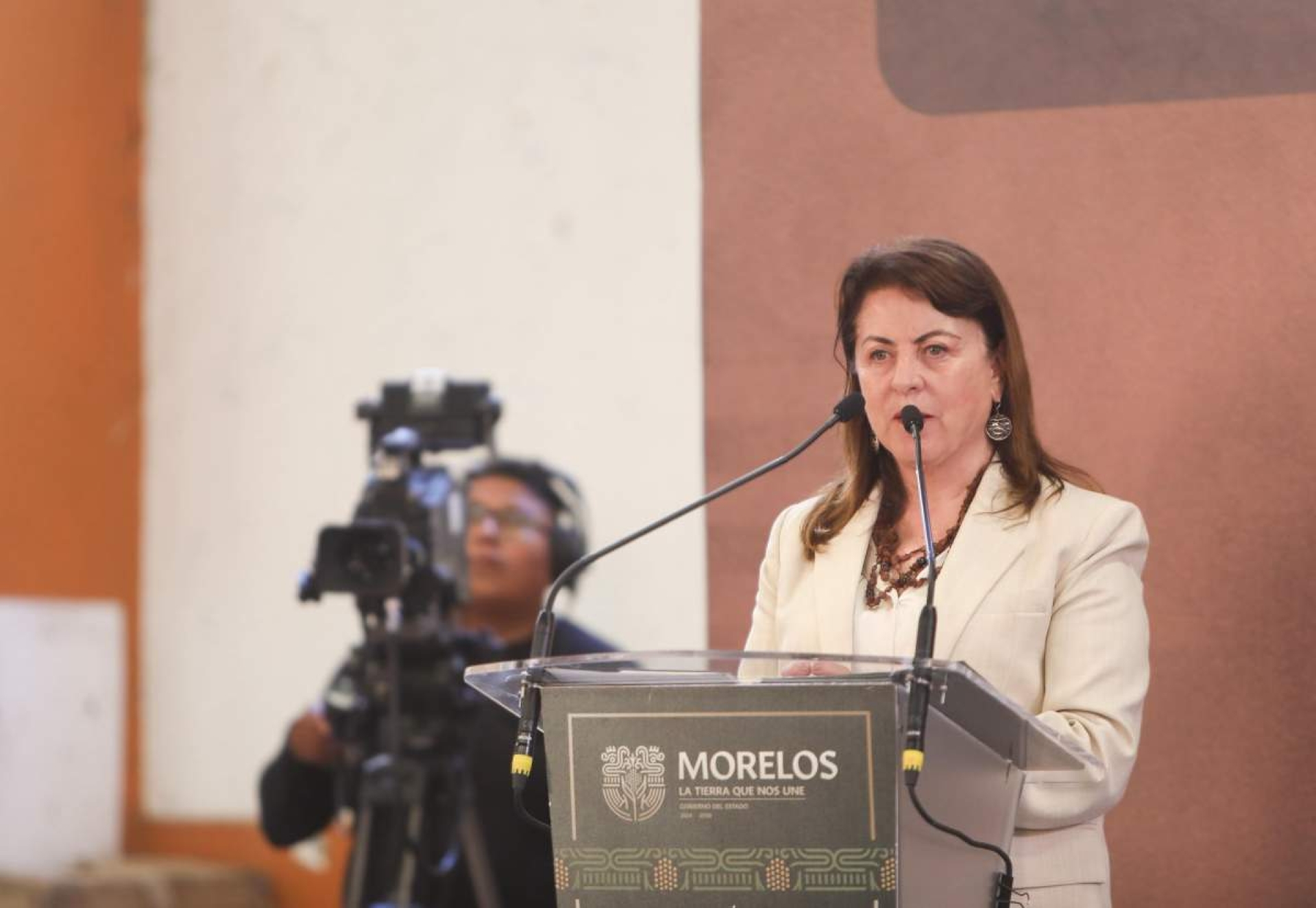 Se construye paz de la mano con Iglesia: MGS