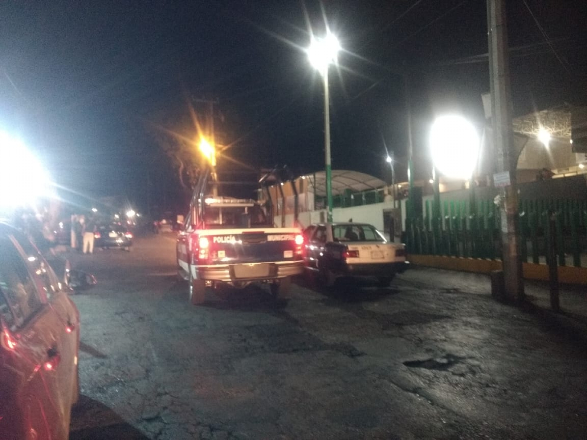 Detienen en estacionamiento de ambulancias a presunto asaltante de tienda Oxxo